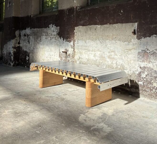 Echo Bench